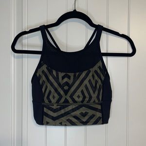 Lululemon bra top size 4